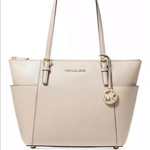 Michael Kors Jet Set Tote